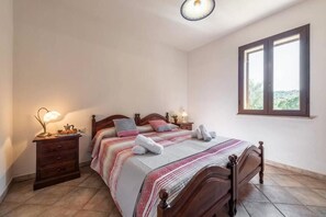 2 bedrooms, Internet - Casa Pompia 3 - Two Bedroom Apartment, Sleeps 4 (Siniscola)
