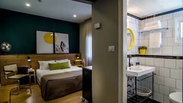 Decoración personalizada, muebles diferentes y escritorio