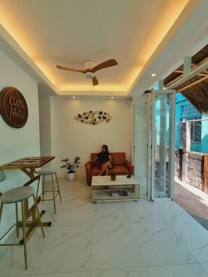 Interior - CiNta Hotel - 2 story total 5 rooms with individual bathroom (Malay)