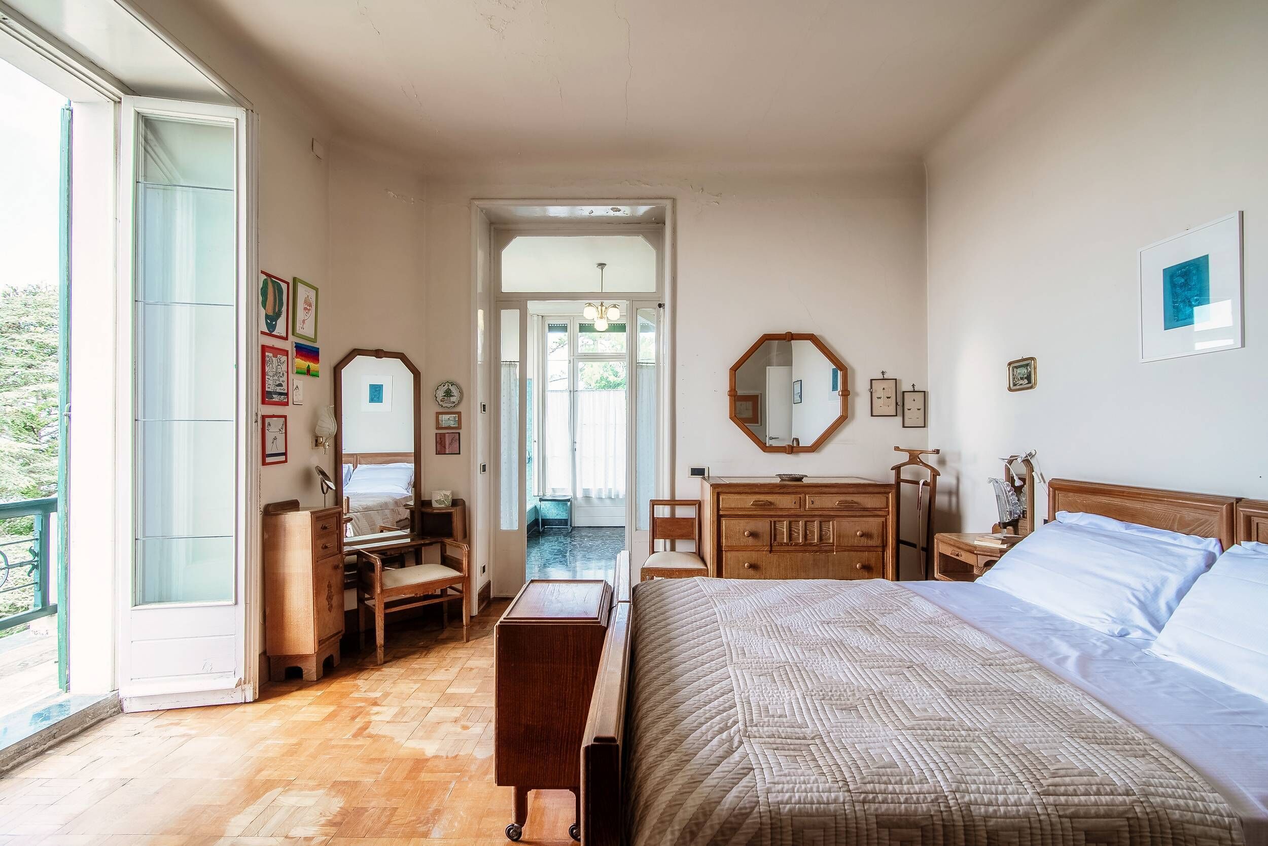 Apartment | 3 bedrooms, Egyptian cotton sheets, premium bedding, down comforters