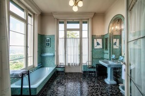 Apartment | Badezimmer