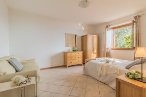 1 camera, ferro/asse da stiro, Wi-Fi gratuito, lenzuola