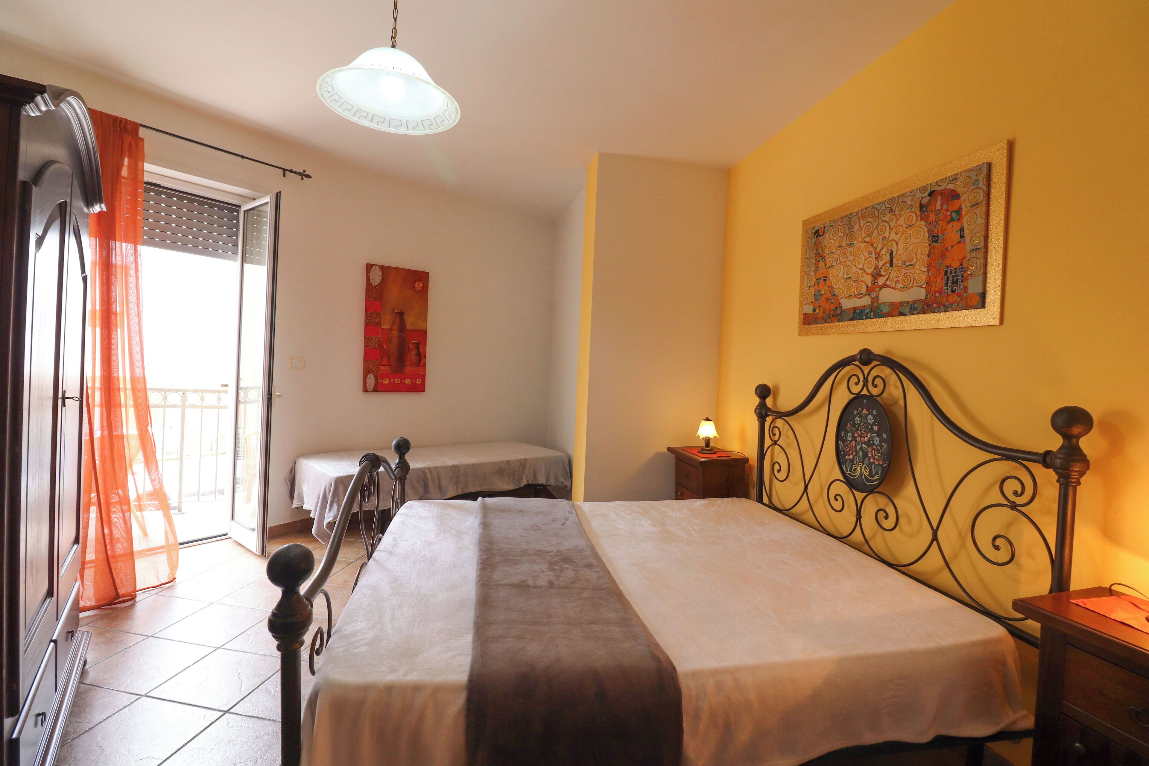 Hus - 1 sovrum - rökare - balkong | 2 sovrum