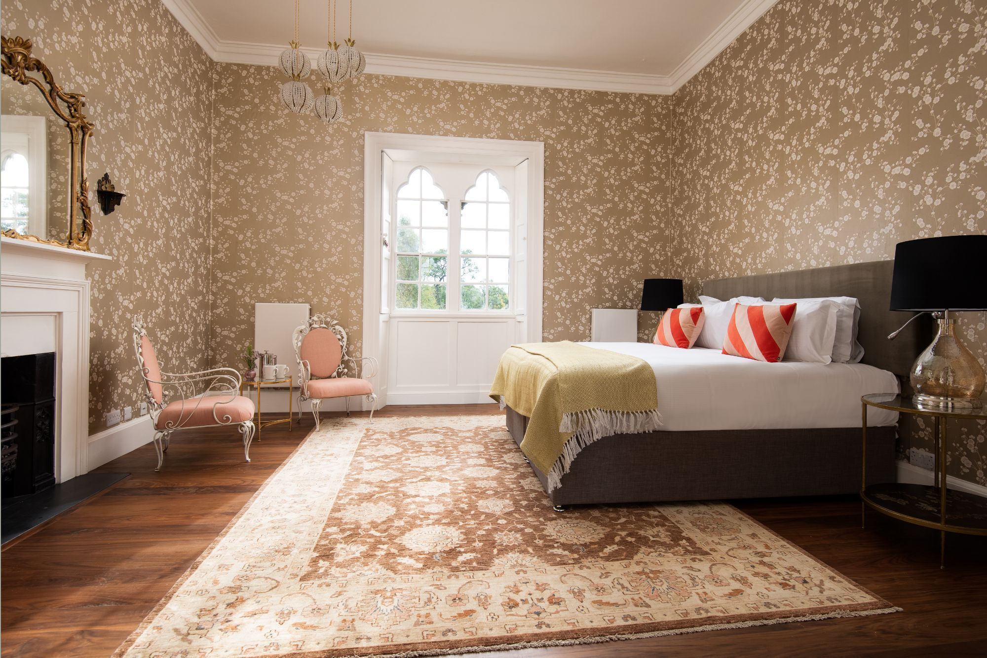 6 soverom og internettilgang