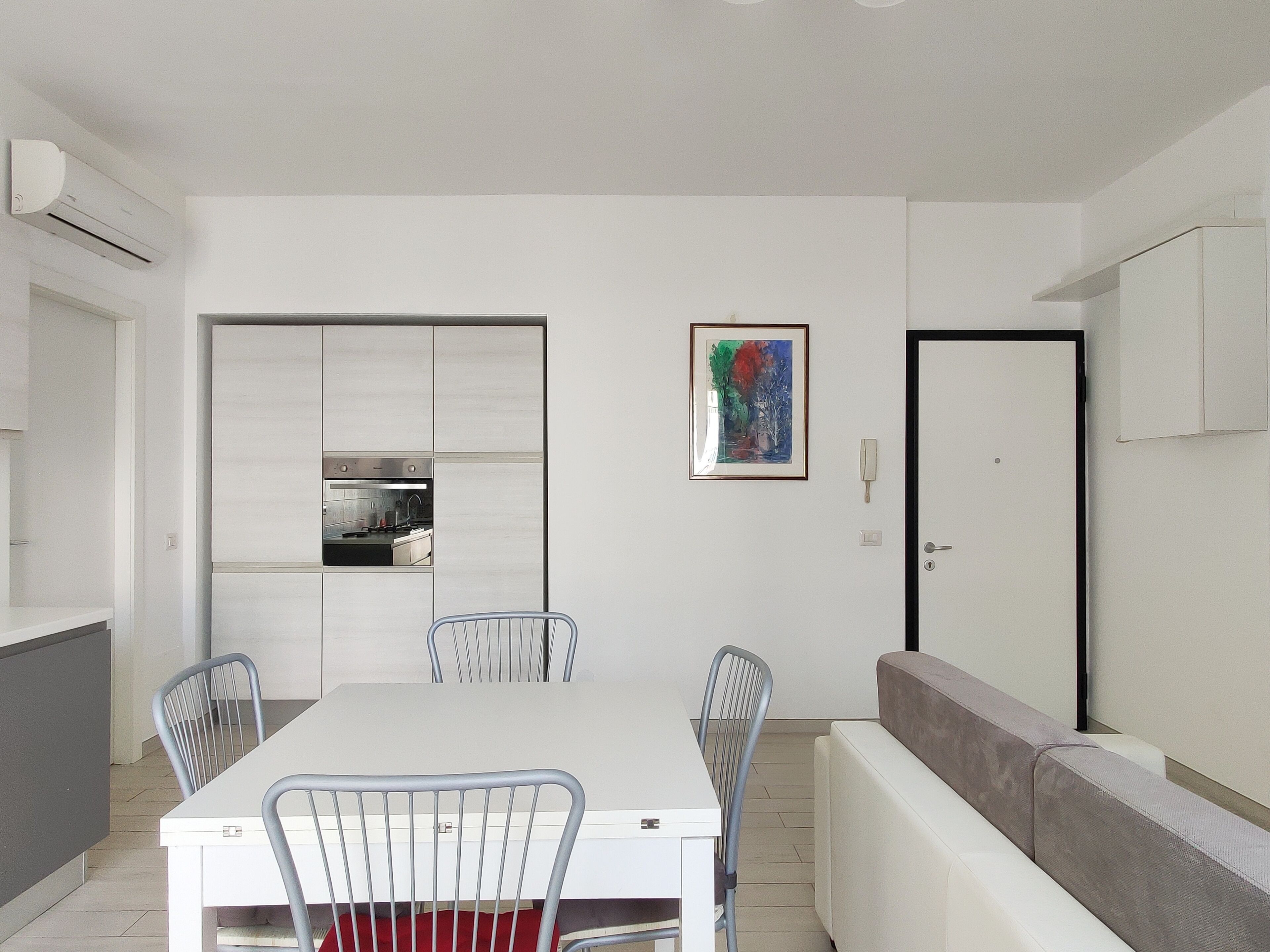 City Apartment | Living area
