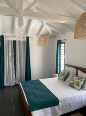 2 chambres, fer et planche à repasser, Wi-Fi gratuit, draps fournis