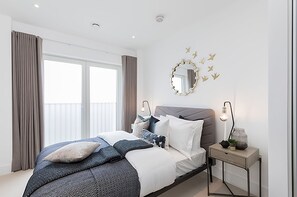 Executive Apartment, Garden Area | 1 bedroom, premium bedding, memory-foam beds, blackout curtains - Luxury apartment in central London with private balcony (London)