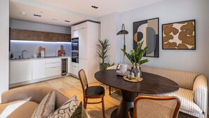 Unclassified image, 4 of 10, button - Luxury apartment in central London with private balcony (London)