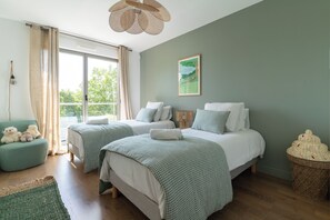 6 slaapkamers, een kluis op de kamer, een strijkplank/strijkijzer