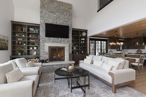 TV connectée, cheminée