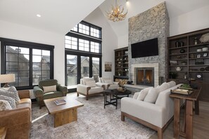 TV connectée, cheminée