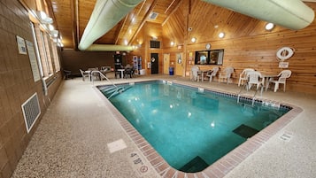Indendørs pool