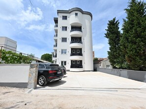 واجهة المنشأة