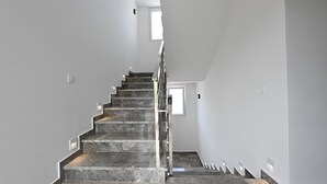 Property grounds - Lux Dam Apartments (Bar)