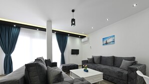 Living room - Lux Dam Apartments (Bar)