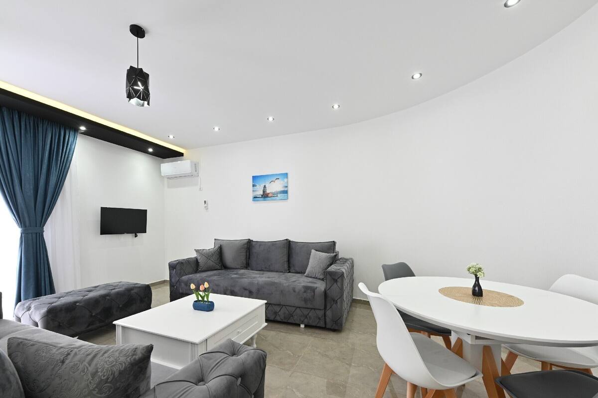 Elite Apartment | Living room