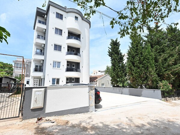 واجهة المنشأة