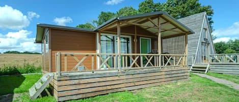 Family Chalet, 3 Bedrooms | Terrace/patio