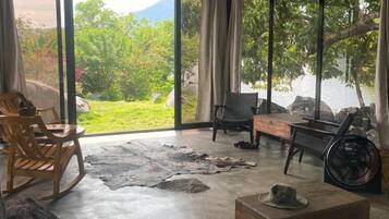 1 多间卧室、床单