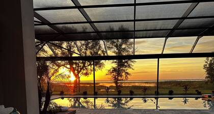 Amazing Mansion on Toho