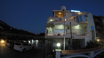 Voorkant van accommodatie