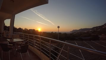 Basic-Studio, Meerblick | Balkon