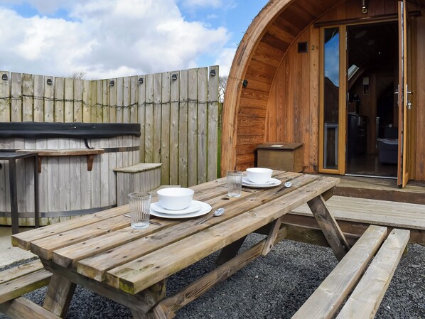 Outdoor dining - 1 bedroom accommodation in Corney, near Millom (Corney, near Millom)
