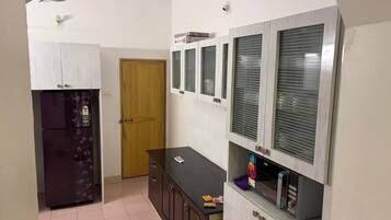 Alat memasak/pinggan mangkuk/perkakas dapur