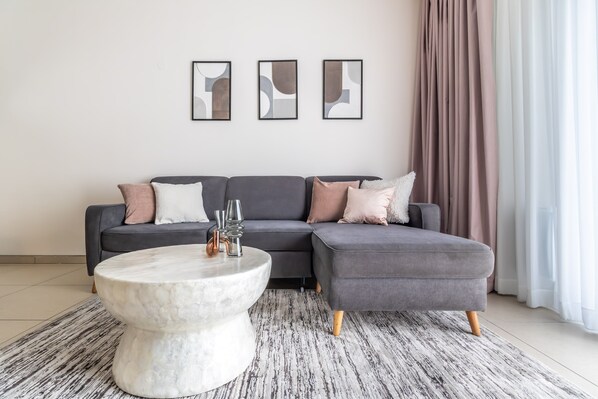 Appartement Deluxe | Fer et planche à repasser, accès au Wi-Fi (inclus)