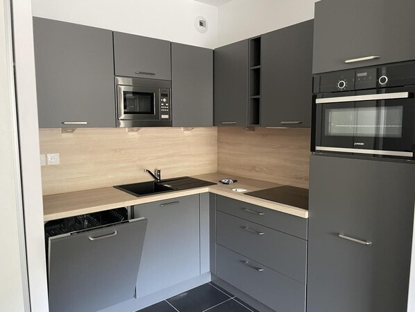 Fridge, microwave, oven, dishwasher