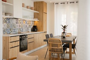 Fridge, oven, stovetop, dishwasher - Villa Thea Mare Levantes - Villa with private pool (Palaiokastrítsa)