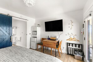Een strijkplank/strijkijzer, internet, beddengoed, rolstoeltoegankelijk