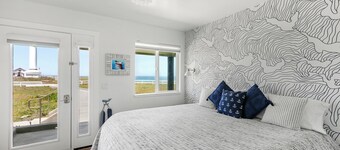 Point Arena Lighthouse - Bookkeeper's Room