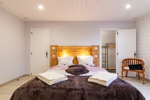 3 Schlafzimmer, Bügeleisen/Bügelbrett, kostenloses WLAN, Bettwäsche