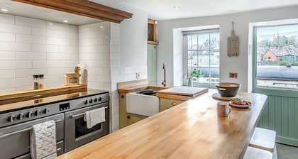 3 bedroom accommodation in Llangollen