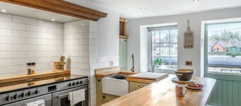 3 bedroom accommodation in Llangollen