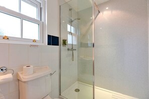 シャワー、タオル