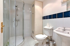 Shower, towels