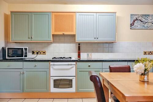 Netley Hall - Peach Tree