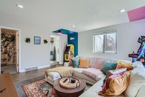 Smart TV, videogames, mesa de pingue-pongue