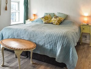 2 bedrooms, free WiFi, bed sheets - 2 bedroom accommodation in Perranporth (Perranporth)