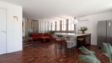 Smart TV 70 polegadas com canais digitais