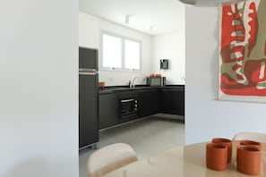 Comfort Apartment | Private kitchen | Cookware/dishes/utensils - Tabas Edificio Arinda (São Paulo)