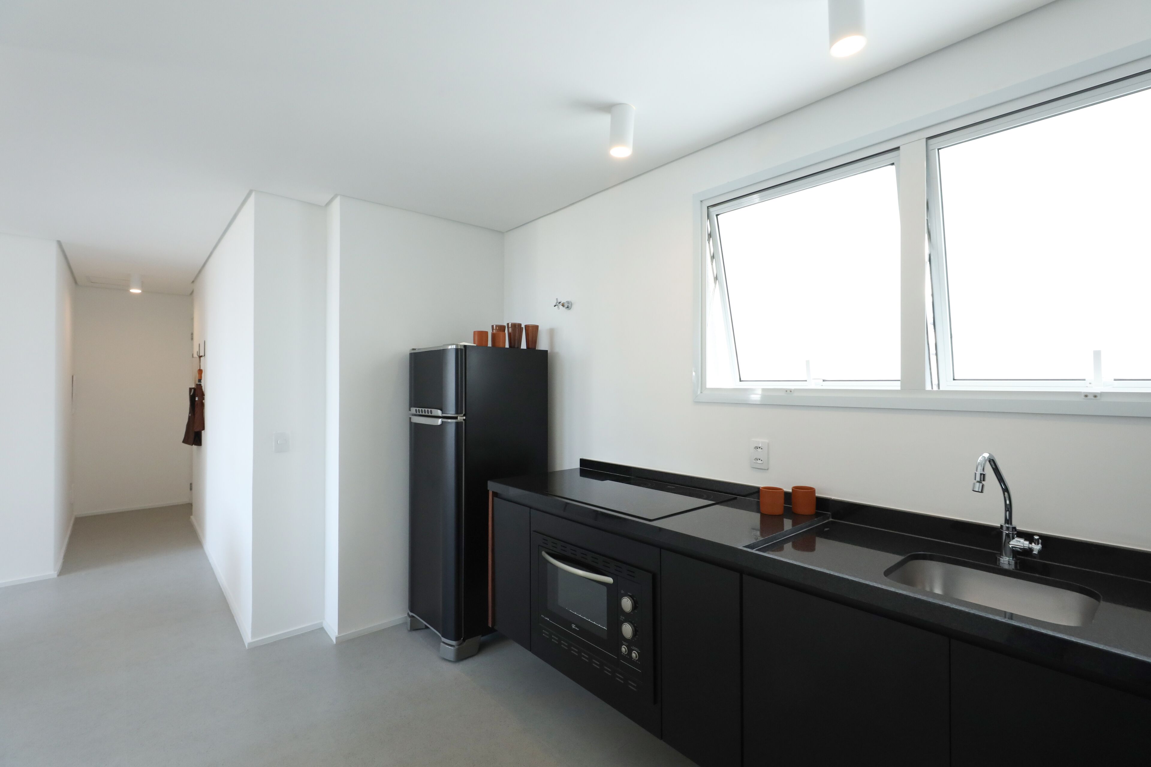 Apartamento clássico | Cozinha privada | Talheres/pratos/utensílios de cozinha