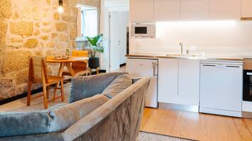 Superior Villa, 1 Double Bed, Courtyard View | Private kitchen | Mini-fridge, microwave, oven, dishwasher