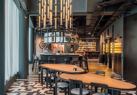 2 bares, bar en la azotea