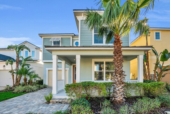 Exterior - Beautiful 6 Bed Pool Home in Solara Resort-9006PCT (Kissimmee)
