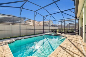 A heated pool - Beautiful 6 Bed Pool Home in Solara Resort-9006PCT (Kissimmee)