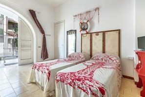 Fer et planche à repasser