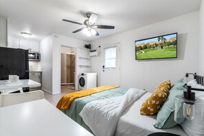 1 Schlafzimmer, Bügeleisen/Bügelbrett, kostenloses WLAN, Bettwäsche